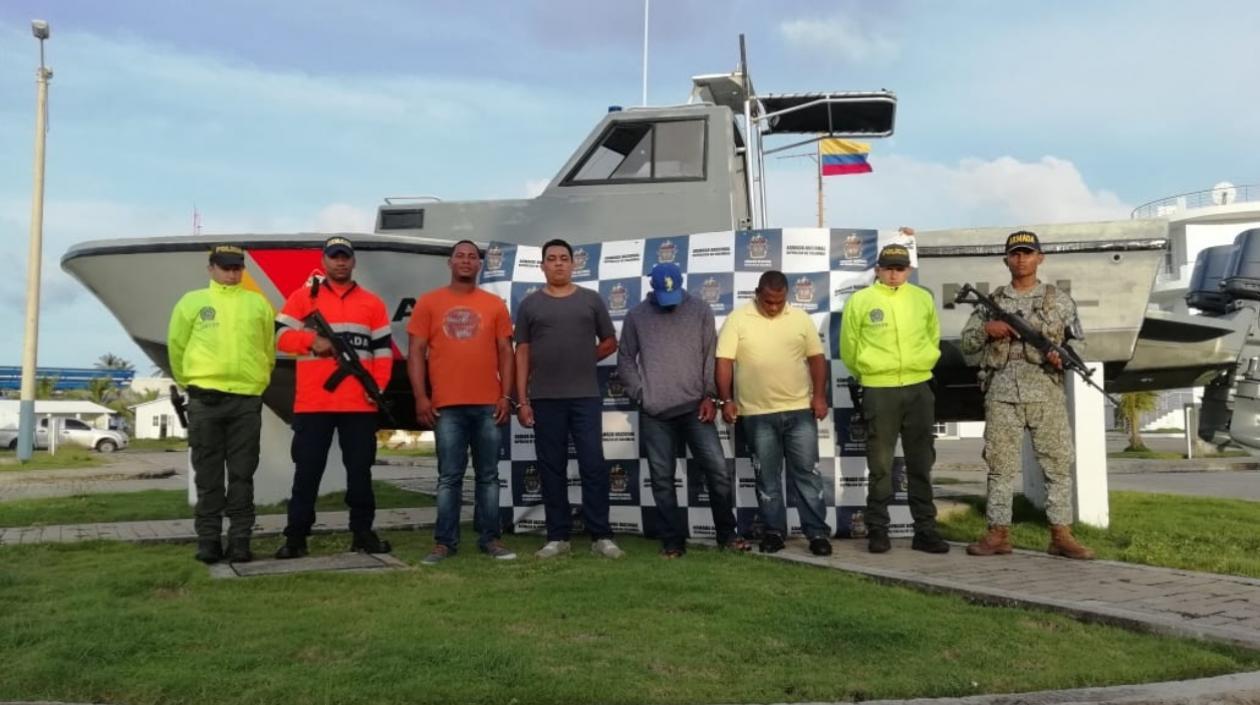 Los capturados fueron puestos a disposición de la Fiscalía.