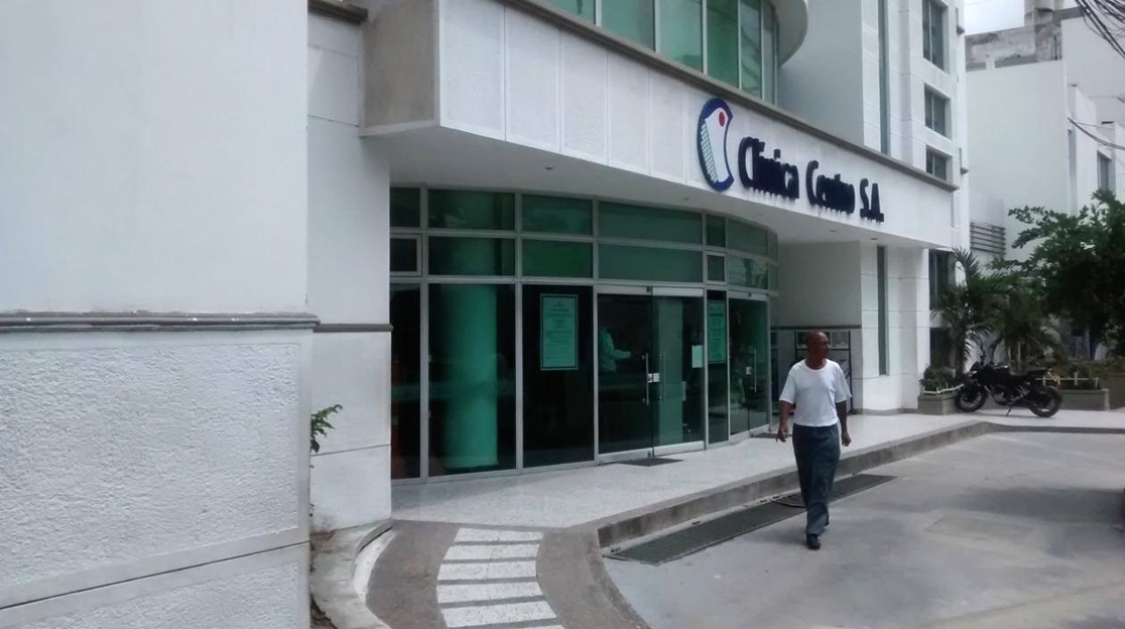 Los lesionados reciben asistencia médica en la Clínica Centro.