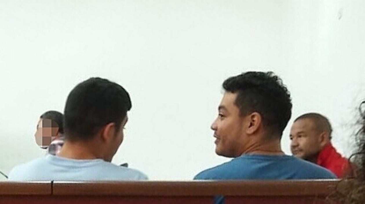 Tres de los imputados hoy en la sala 13 del Centro de Servicio Judicial.