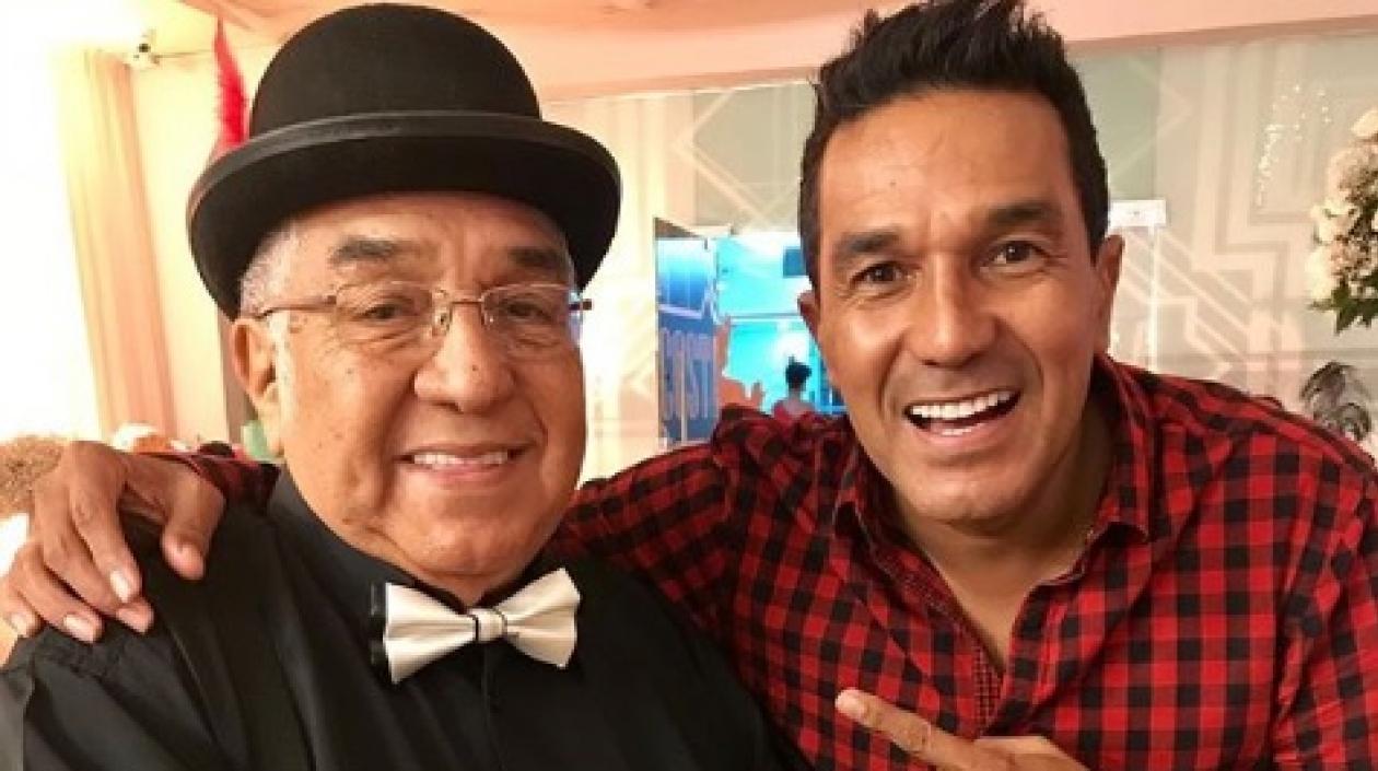 Alci Acosta y su hijo Checo.