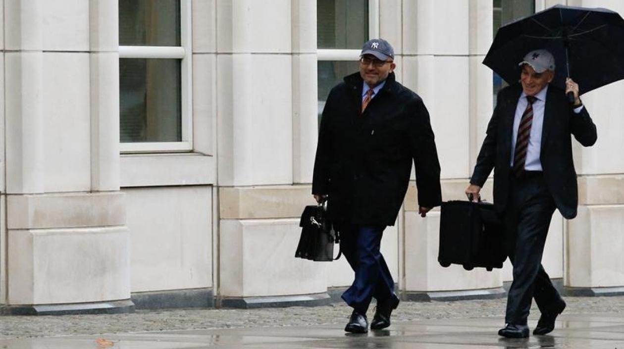 Los abogados Eduardo Balarezo y William Purpura, equipo legal de 'el Chapo'.