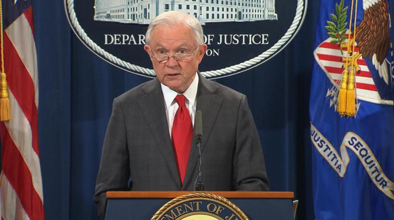 Fiscal General de EE.UU., Jeff Sessions, acaba de renunciar.