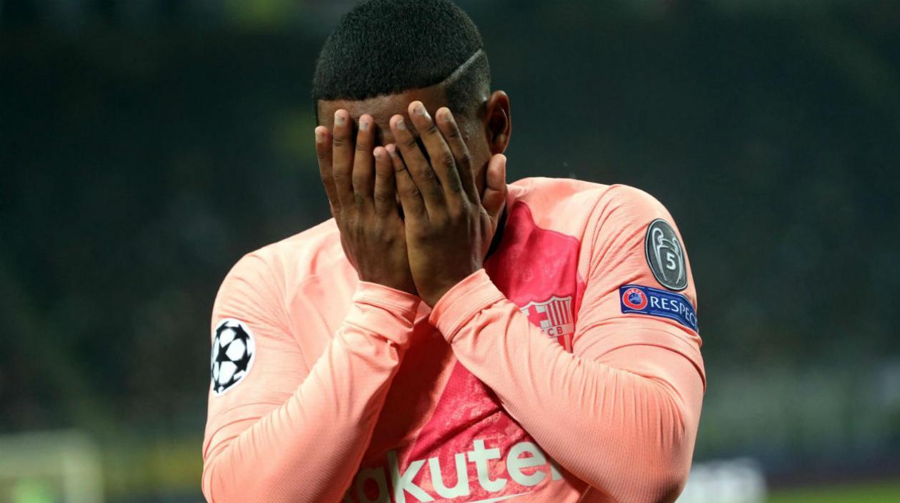 Malcom llora de la emoción tras anotar el gol con el Barcelona. 