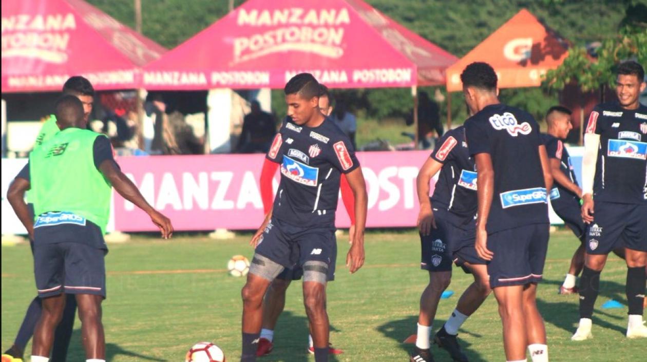 Entrenamiento previo al viaje hacia Bogotá, en la sede deportiva del Junior.