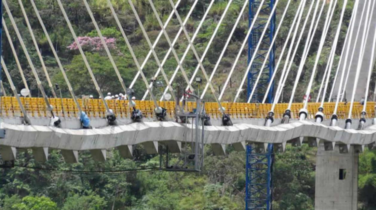 Detalle de los desniveles de la viga de rigidez.
