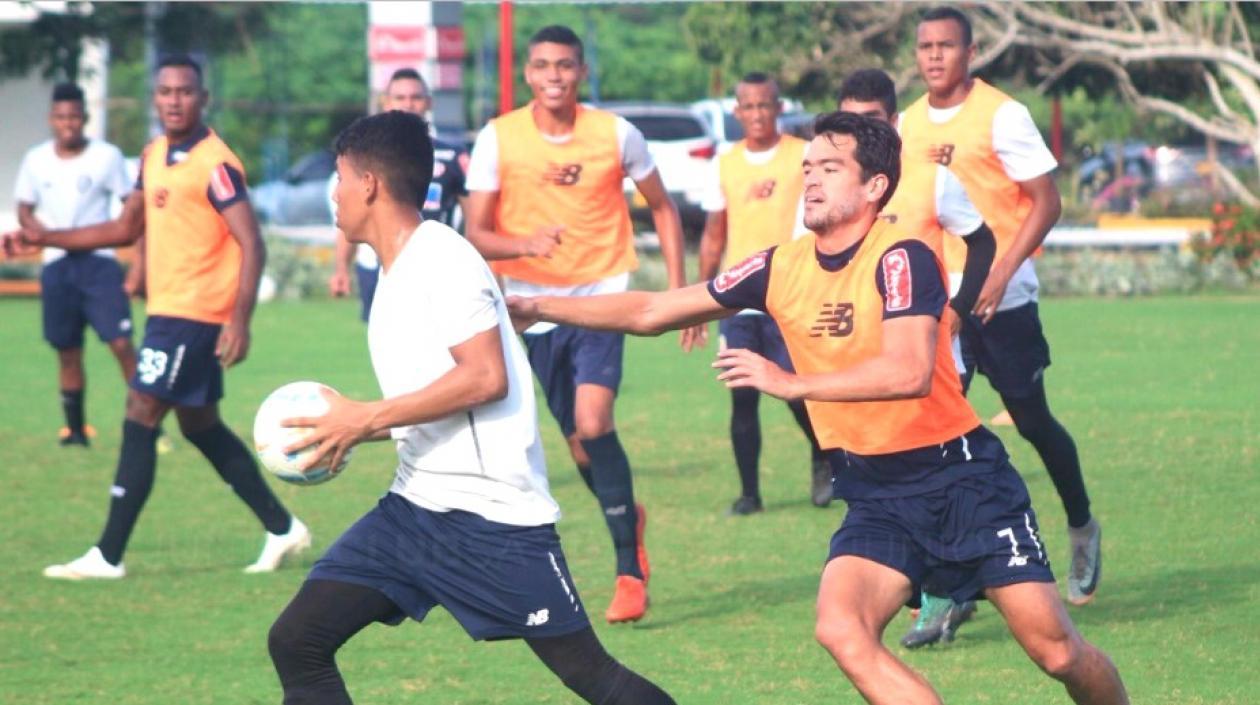Jugadores del Junior en el entrenamiento de hoy para enfrentar a Jaguares.