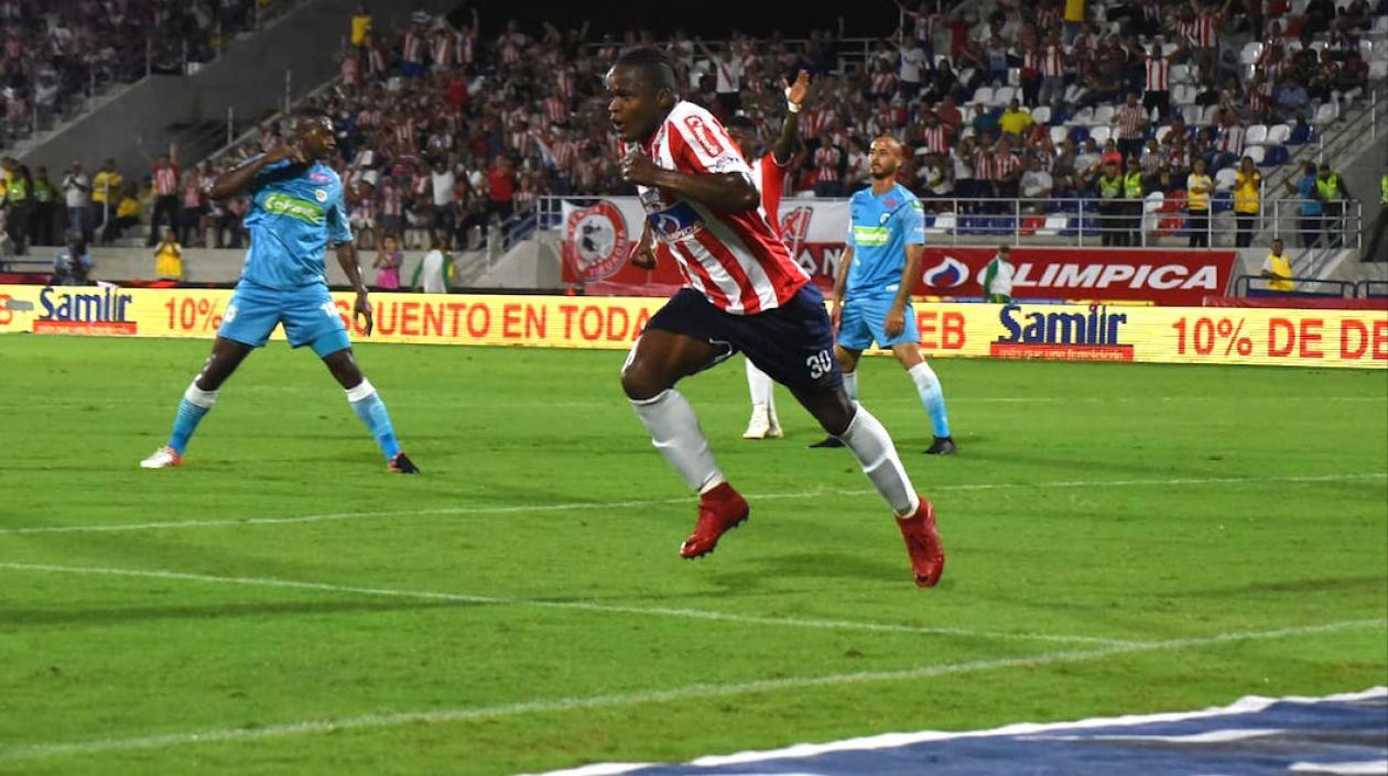 Iván Rivas celebrando el gol.