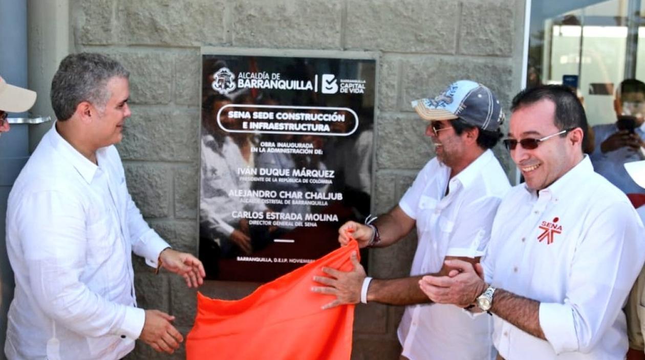 El Presidente Ivan Duque, el Alcalde Alejandro Char y el Director del Sena, Carlos Mario Estrada,durante la inauguración de la sede de la construcción y la ingeniería del Sena.