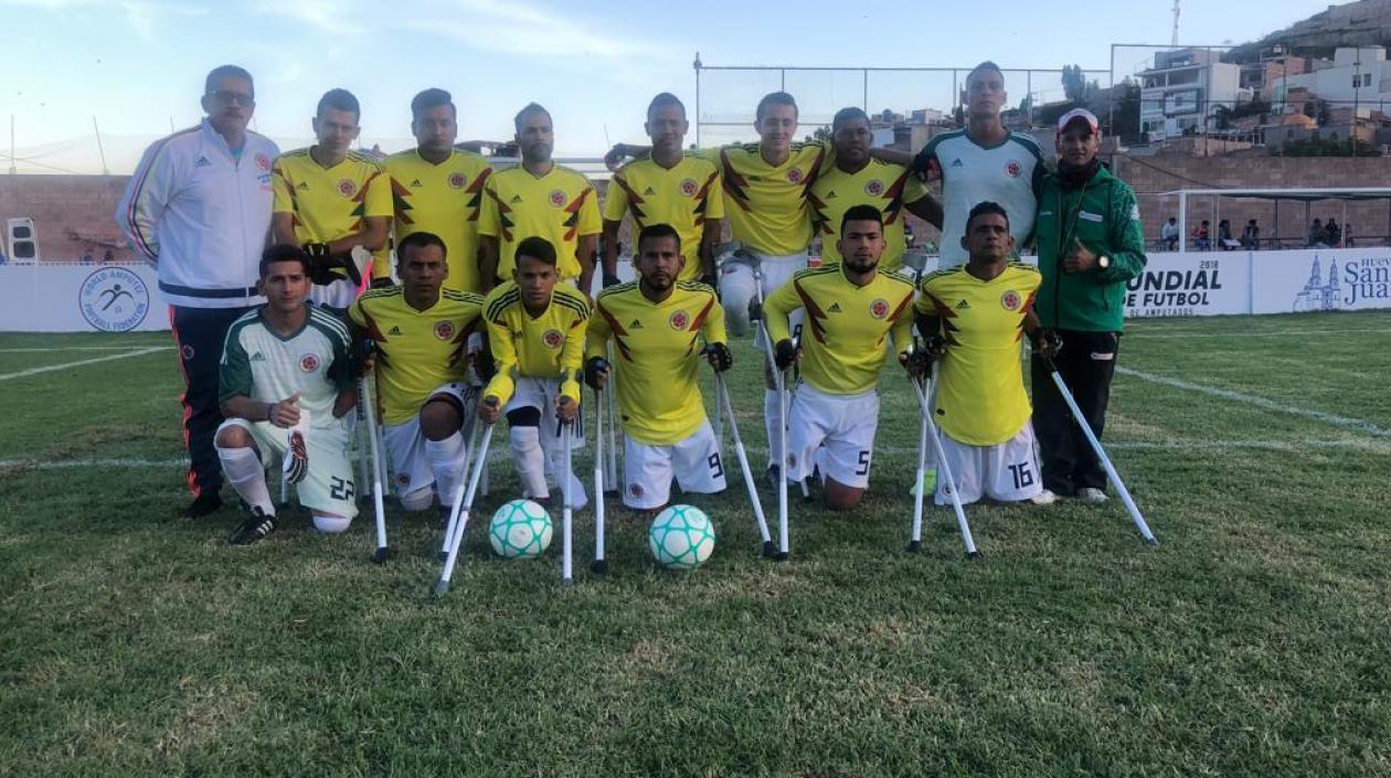 Édgar Blanco acompañó a los jugadores de la Selección Colombia de Fútbol para Amputados.