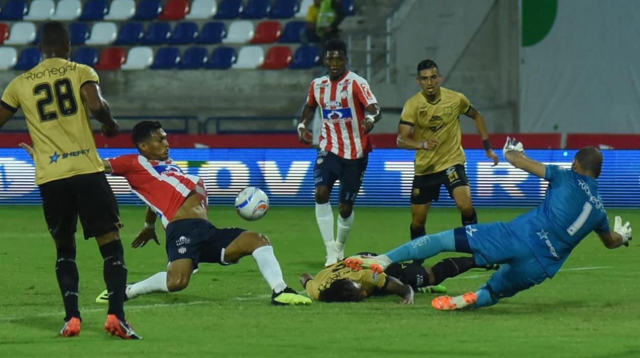 Teófilo Gutiérrez comandará el ataque rojiblanco. 