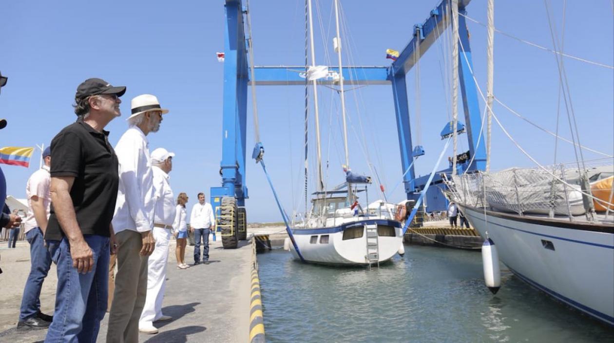 El Gobernador Eduardo Verano De la rosa presidiendo la ceremonia.