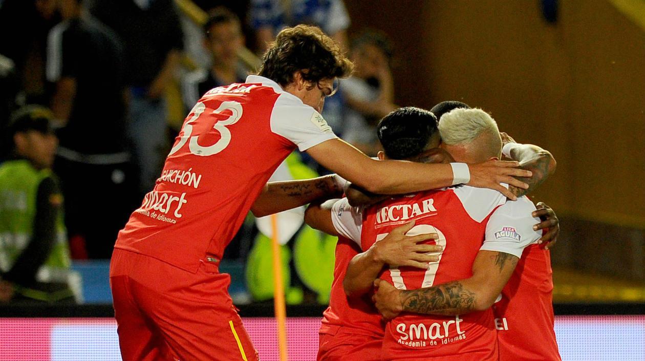 Independiente Santa Fe llega a Barranquilla buscando remontar la diferencia. 