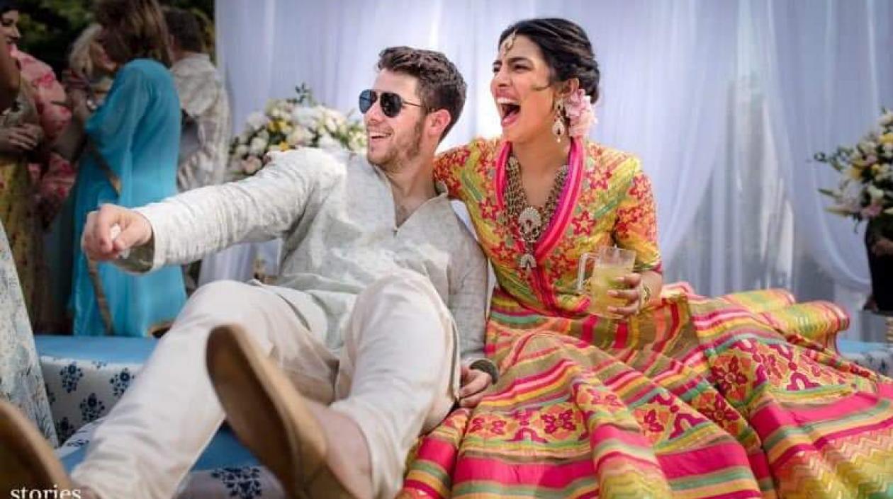 El cantante Nick Jonas y la actriz Priyanka Chopra.