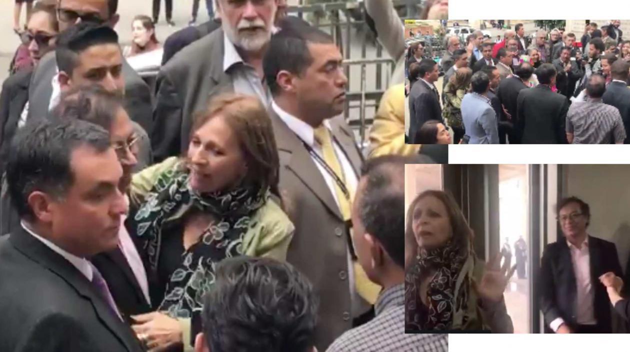 Gustavo Petro a su llegada a la Corte Suprema es recibido por Ángela Robledo.