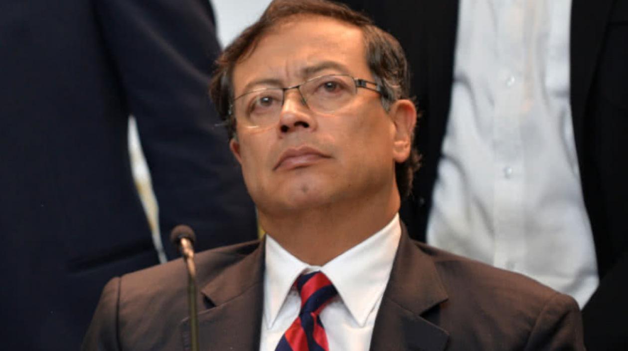 Gustavo Petro, senador.