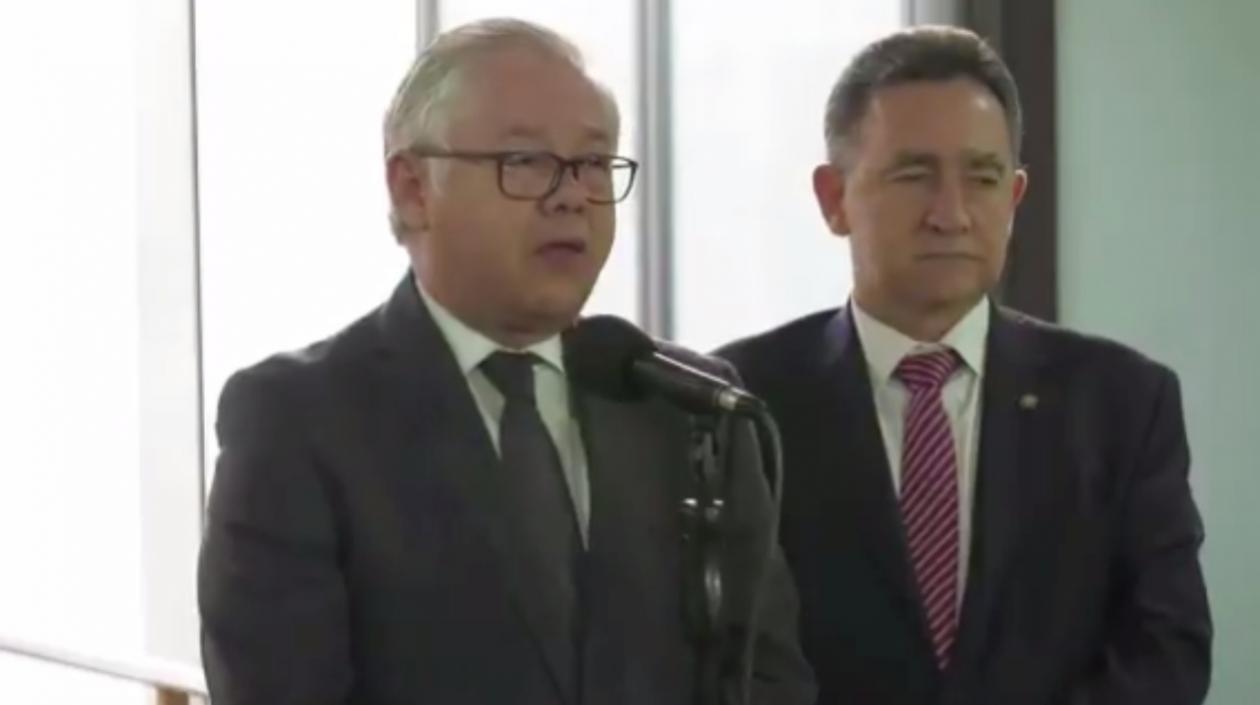 El Presidente y Vicepresidente de la Corte Suprema de Justicia, en una foto del día en que recibieron la terna, que hoy devuelven.