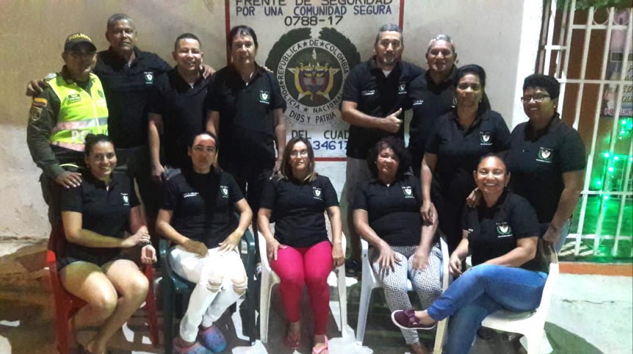 Vecinos de Soluciones Mínimas encargados del frente de seguridad.