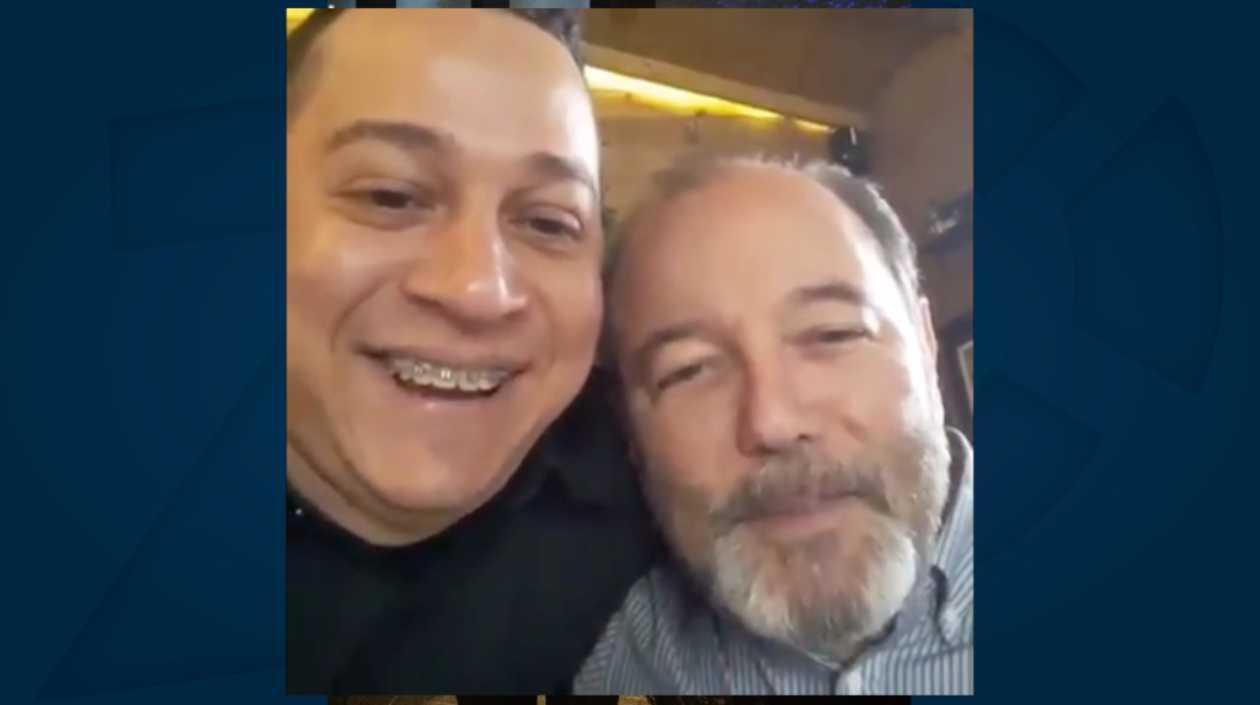 Rubén Blades, expresando su mensaje a los junioristas.