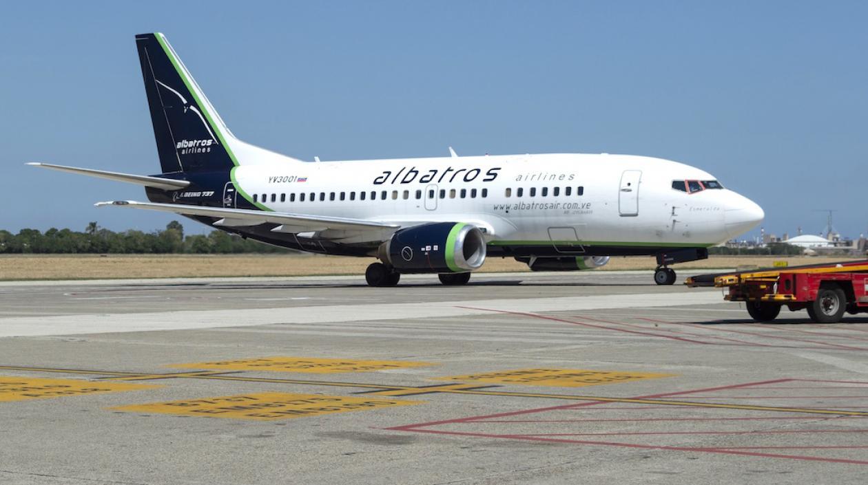 Aeronave de Albatros Airlines que sirve la ruta Caracas - Barranquilla - Caracas.