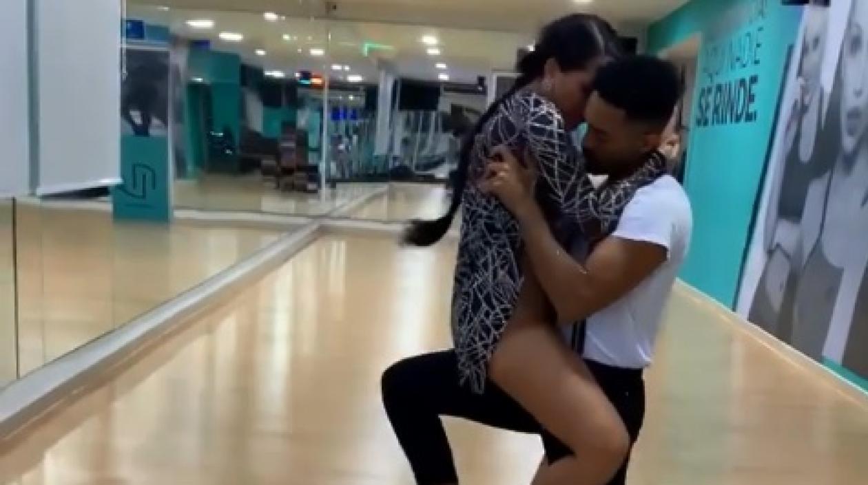 La modelo e influenciadora Andrea Valdiri.