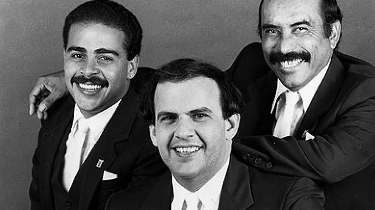 Raphy Leavitt, fundador de la orquesta La Selecta y otros integrantes.