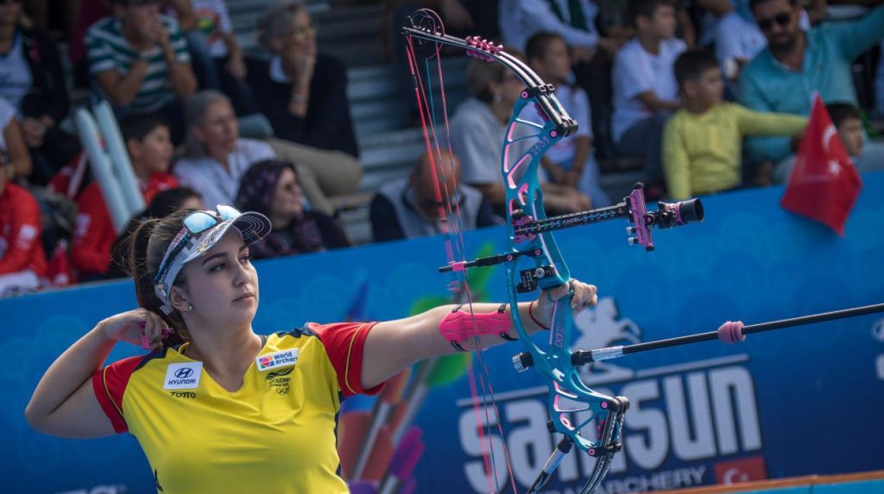 Sara López, arquera colombiana. 