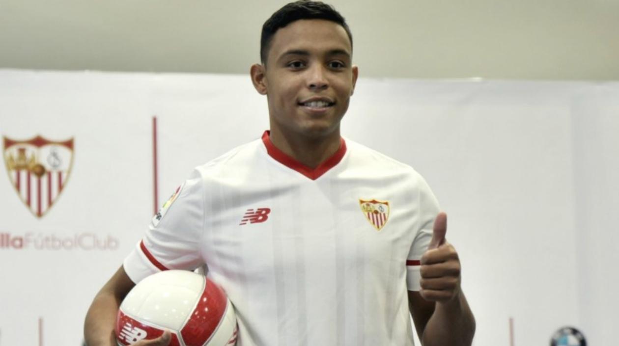 Luis Fernando Muriel el día que fue fichado por Sevilla.