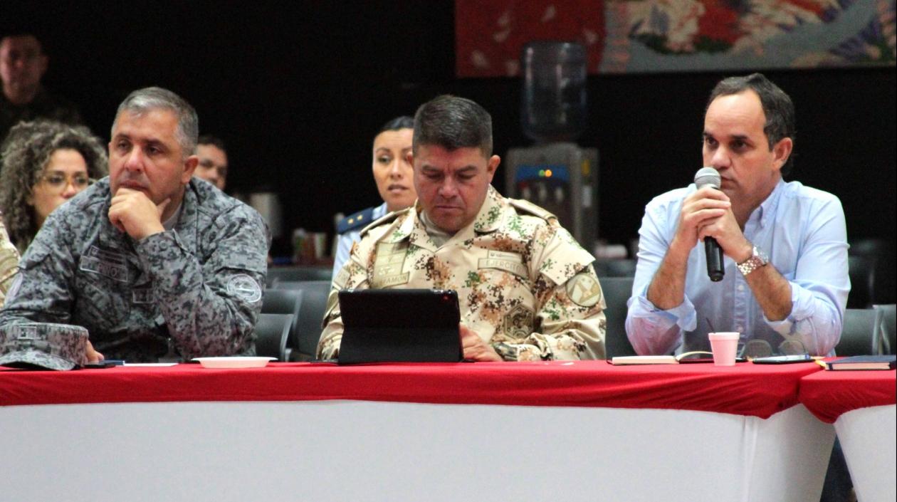 Consejo de Seguridad que analizó el plan de contingencia para el Carnaval en municipios del Atlántico.