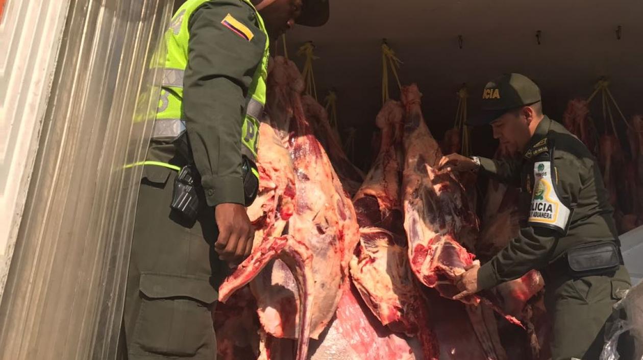Policía fiscal y aduanera extrema medidas.