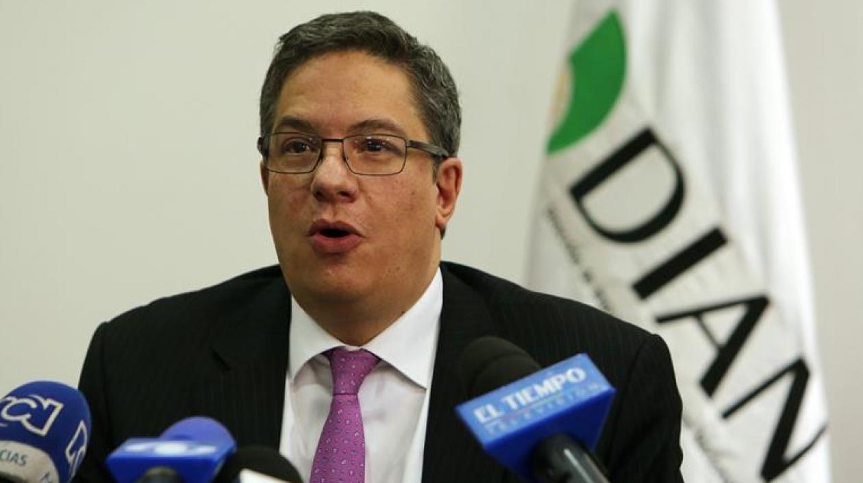 Santiago Rojas, director de la DIAN.