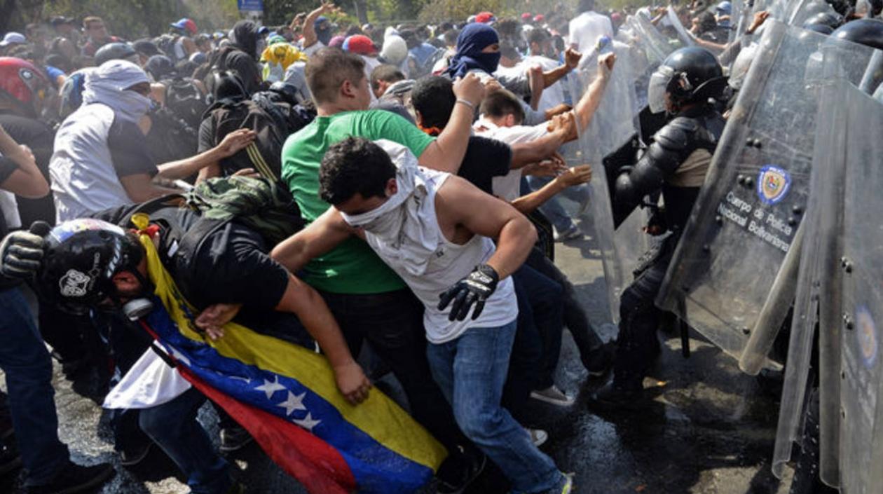 Las detenciones y encarcelamientos también serán sometidas a investigación.