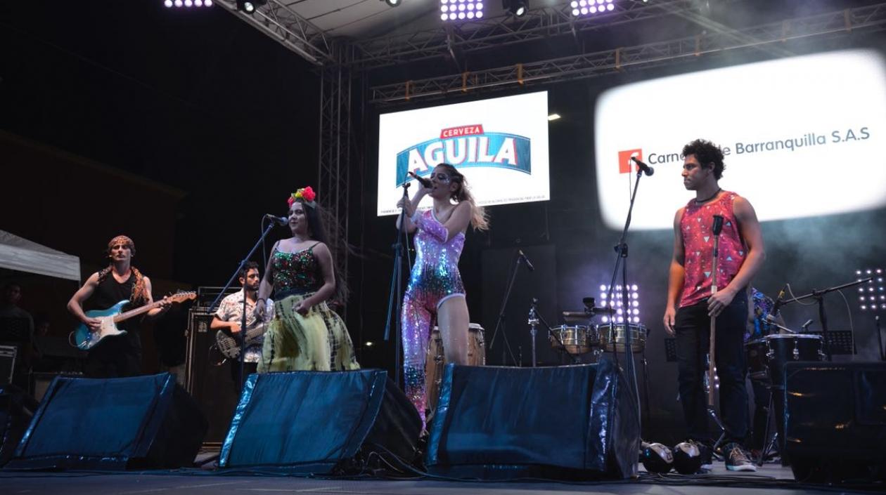 Grupo Linica, los ganadores en la categoría Urbano.