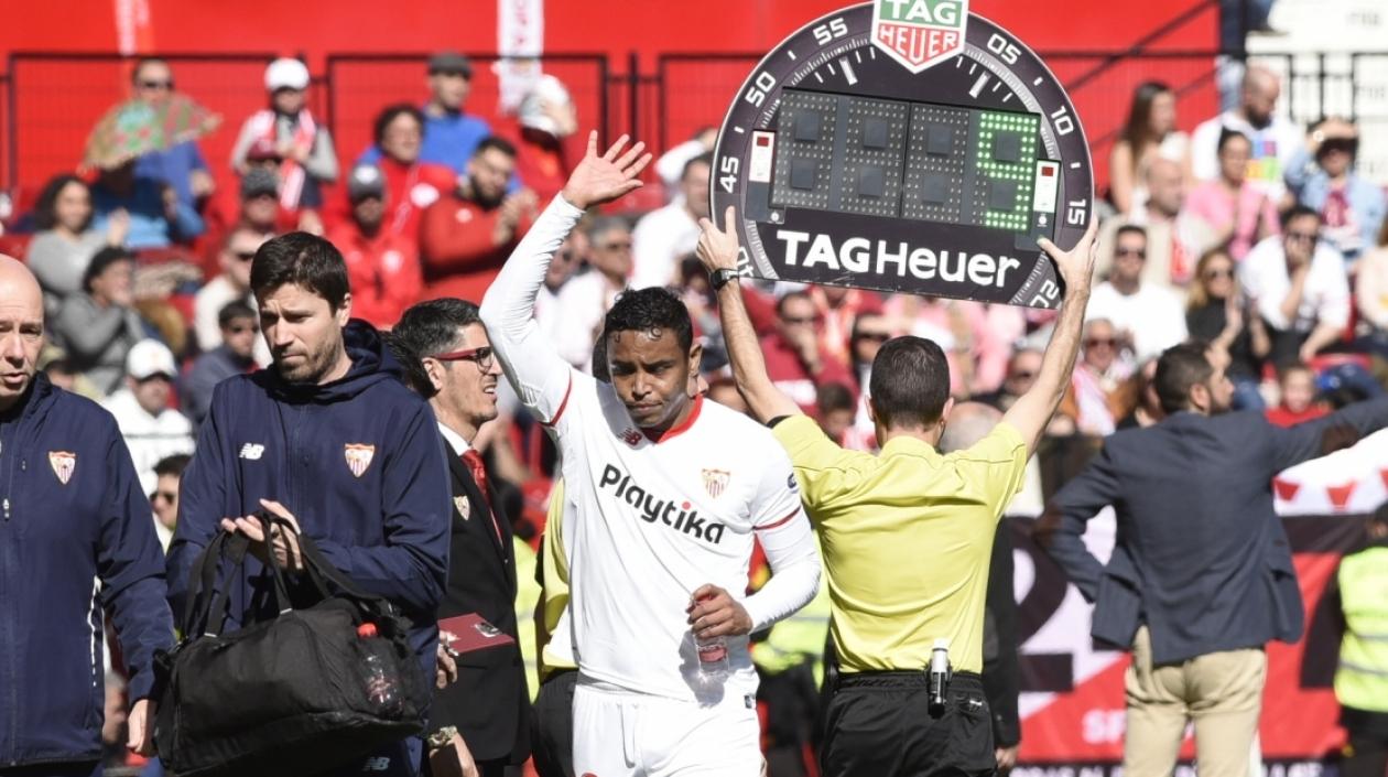 El colombiano pidió el cambio en el minuto 64 al notar molestias musculares.