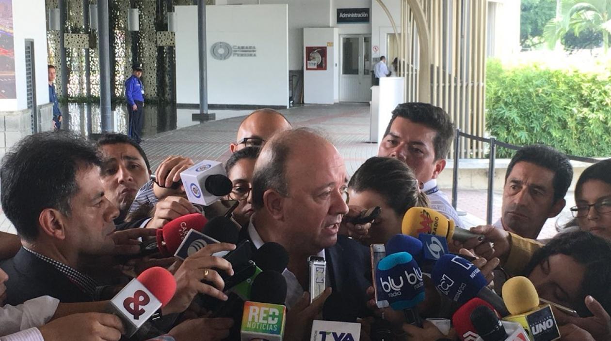 Luis Carlos Villegas, ministro de Defensa.