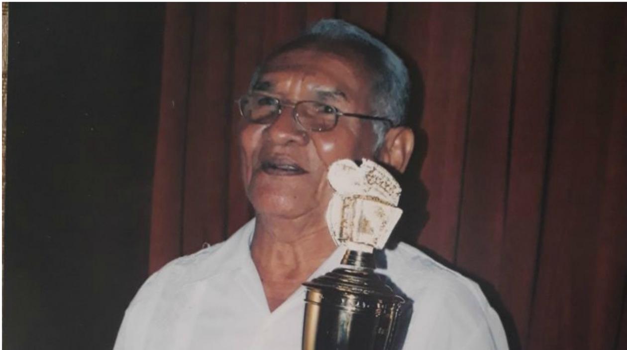 Robinson Gilberto Calvo Luque, locutor.