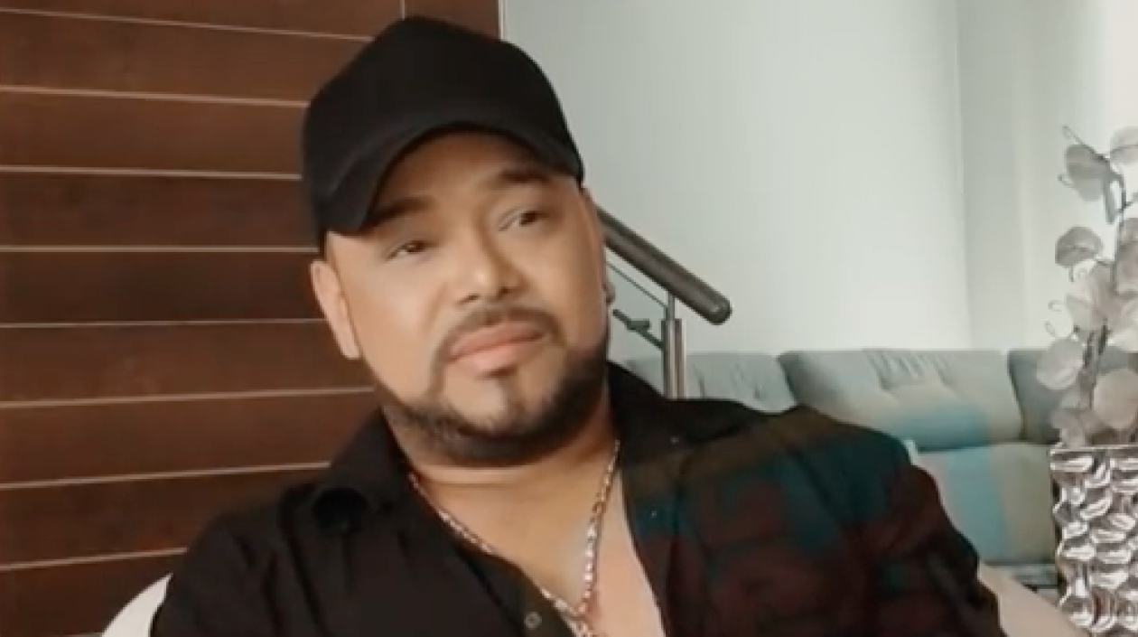 Yader Romero, vocalista del grupo Kvrass.