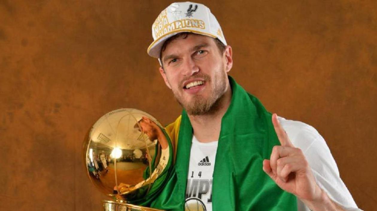 Thiago Splitter.