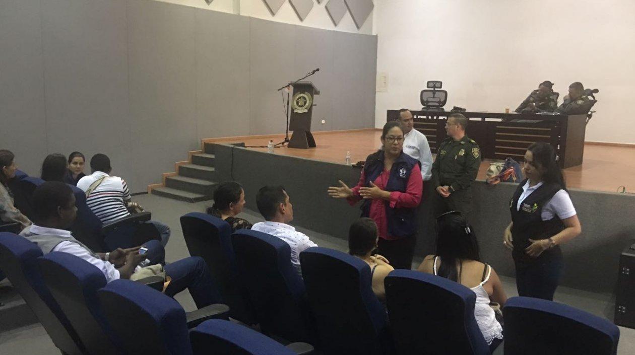 Recibieron una charla en el comando de la Policía.