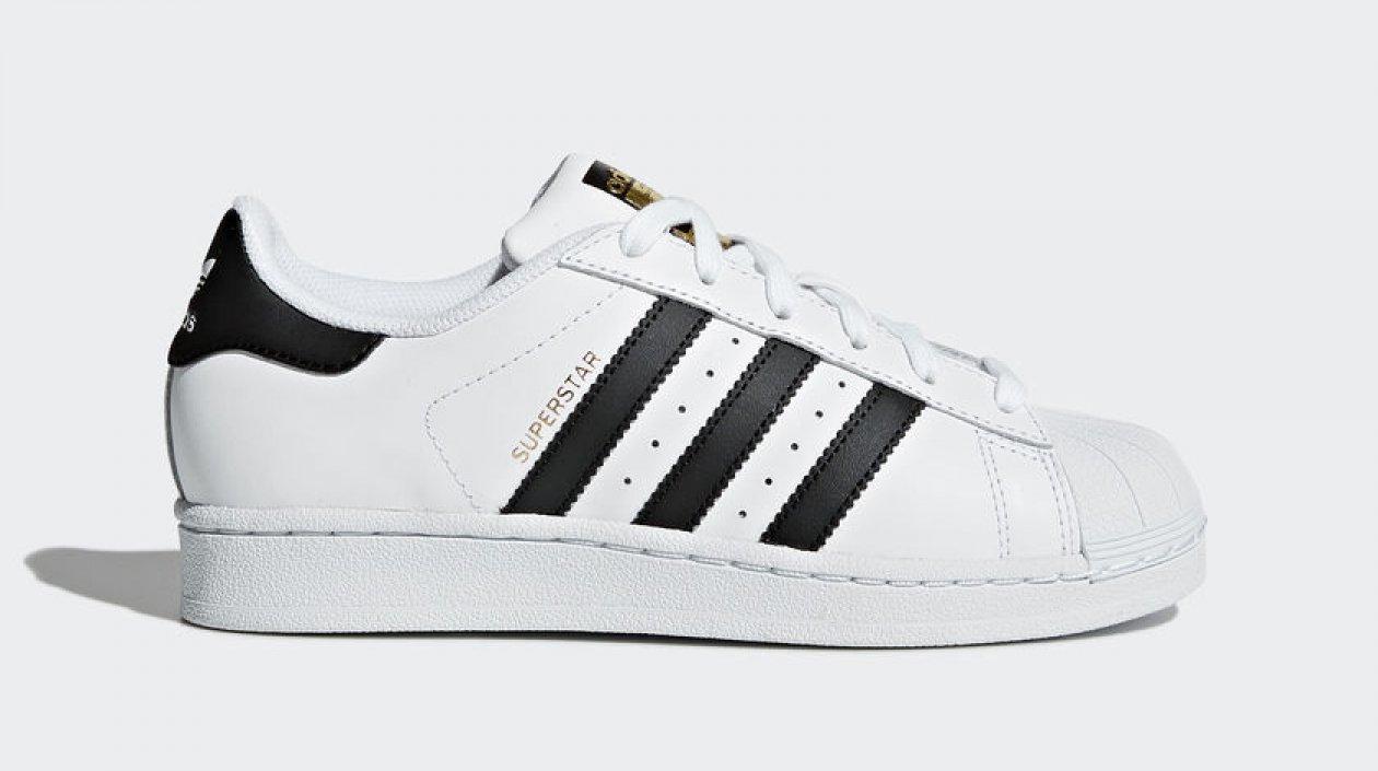 Zapato de la marca Adidas.