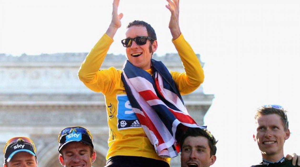 Bradley Wiggins después de ganar el Tour de Francia en 2012.