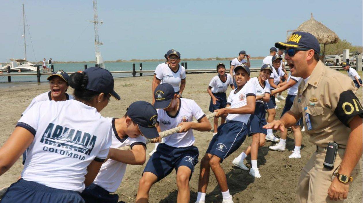 Foto de la actividad Grumete por un día de la Escuela Naval de Suboficiales ARC “Barranquilla”.