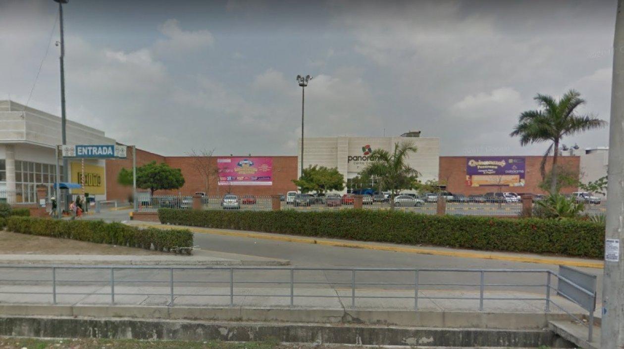 La mujer, víctima del fleteo, había retirado el dinero de Davivienda en Éxito Panorama.