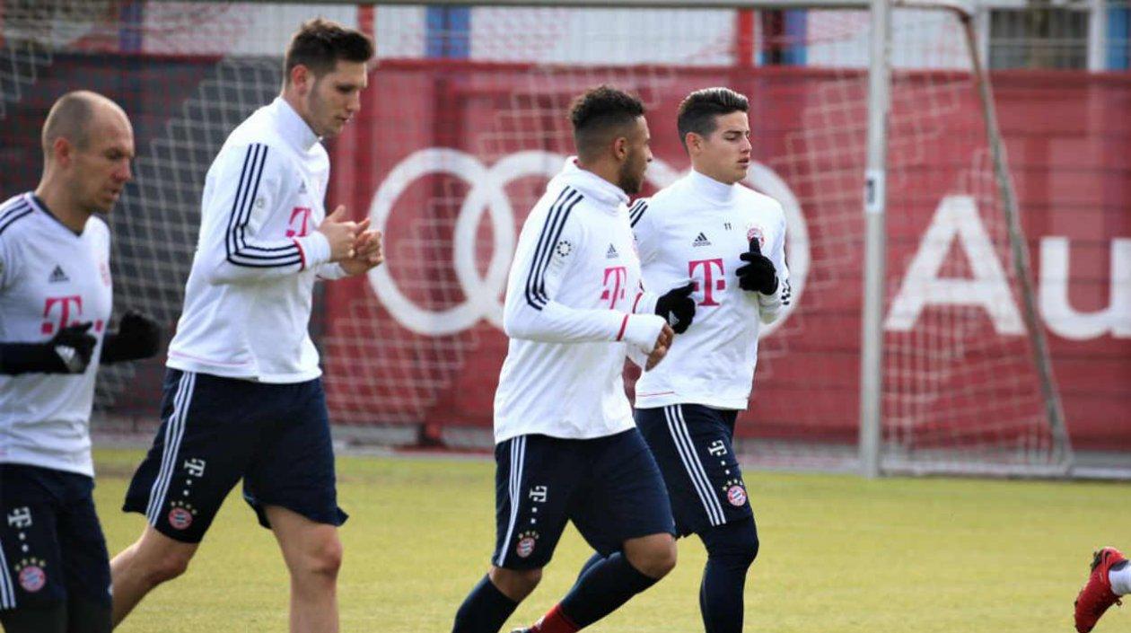 James Rodríguez entrenó a la par de sus compañeros. 