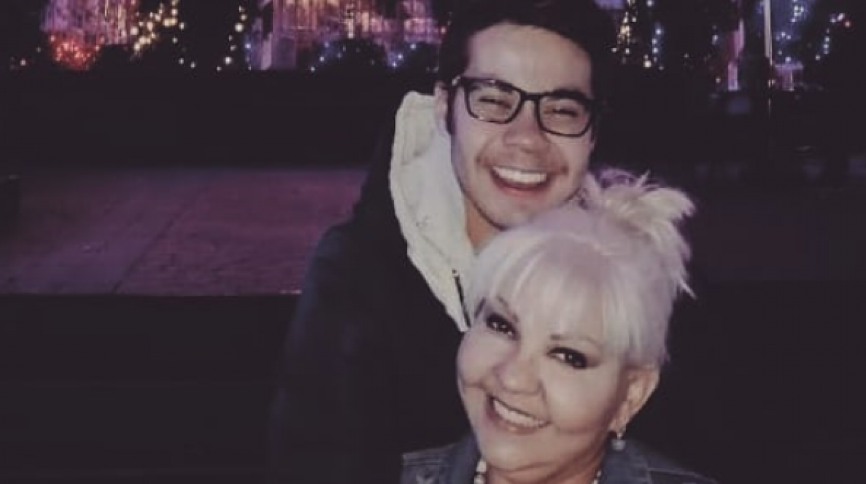 Los humoristas Nelson Polanía y Fabiola Posada.