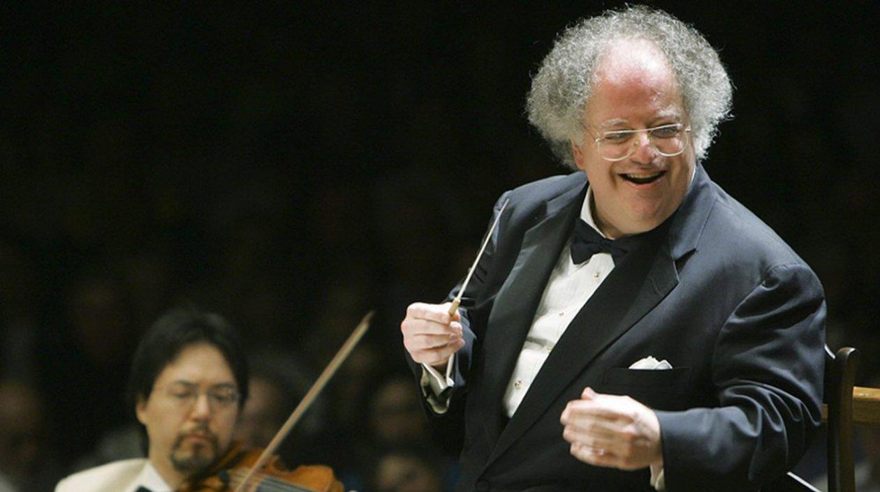 El director James Levine.