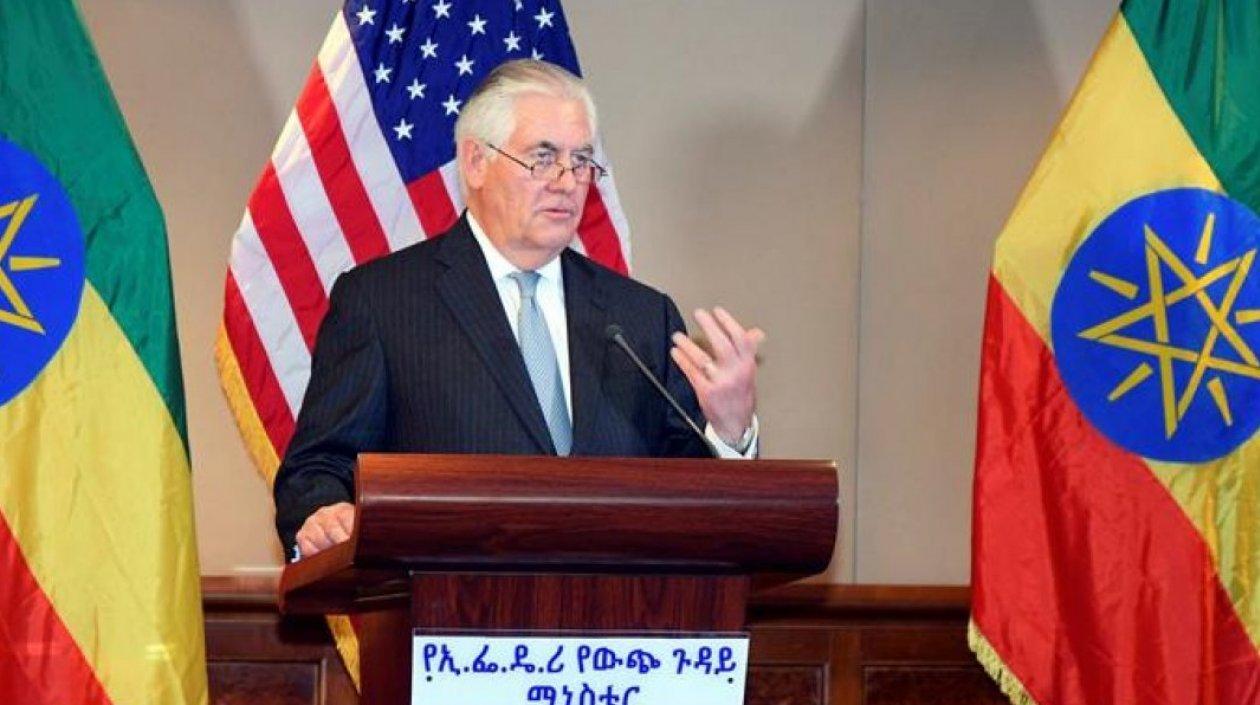 Rex Tillerson sale del gabinete de Donald Trump.