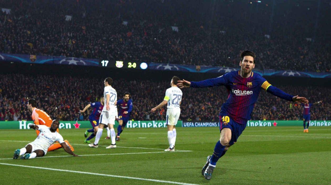 Lionel Messi celebra tras anotar el tercer gol del partido. 