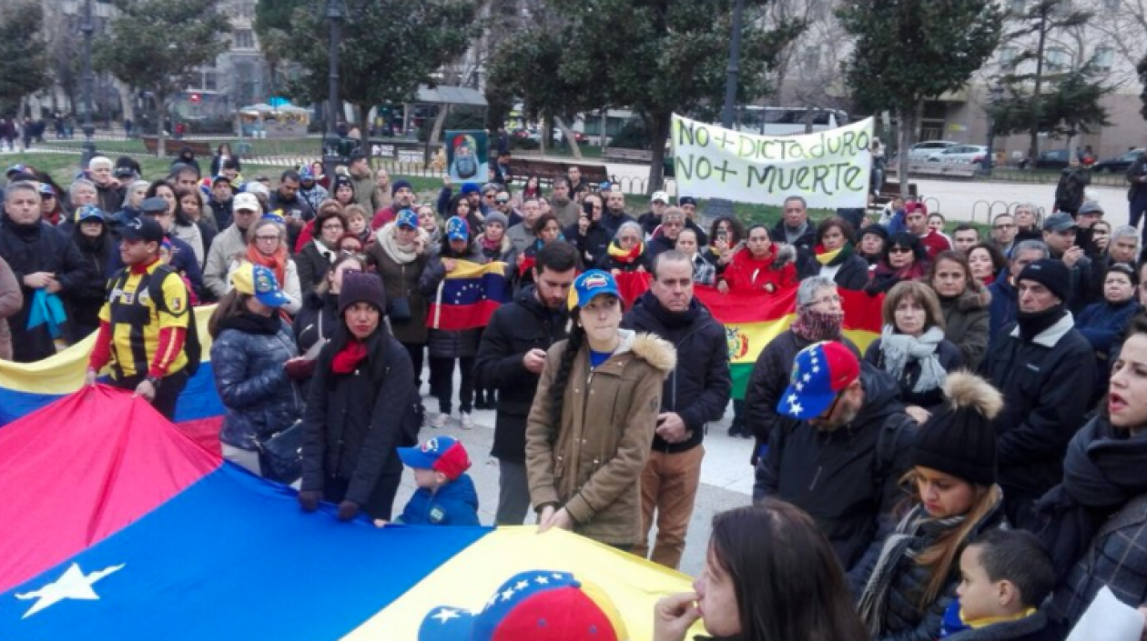 Venezolanos se manifestaron en España contra la dictadura de Nicolás Maduro.