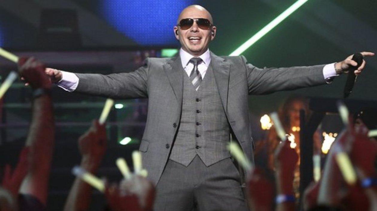 El cantante cubano-estadounidense Pitbull.