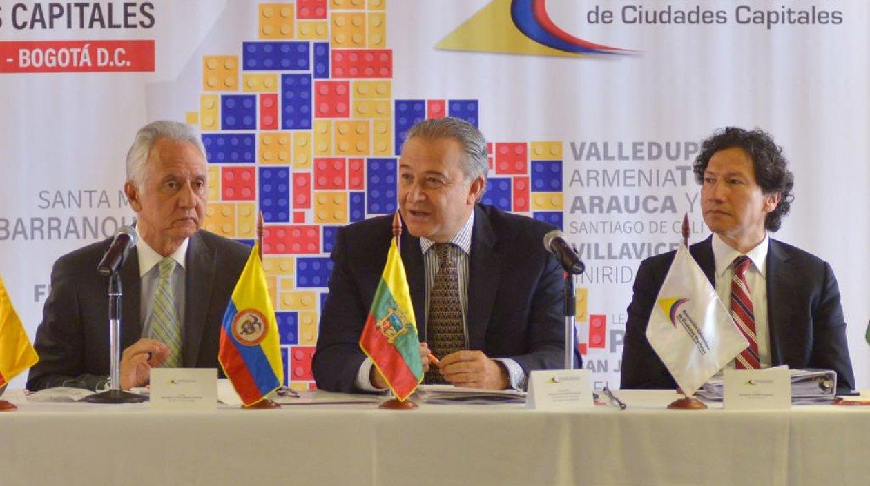 General en retiro Óscar Naranjo.